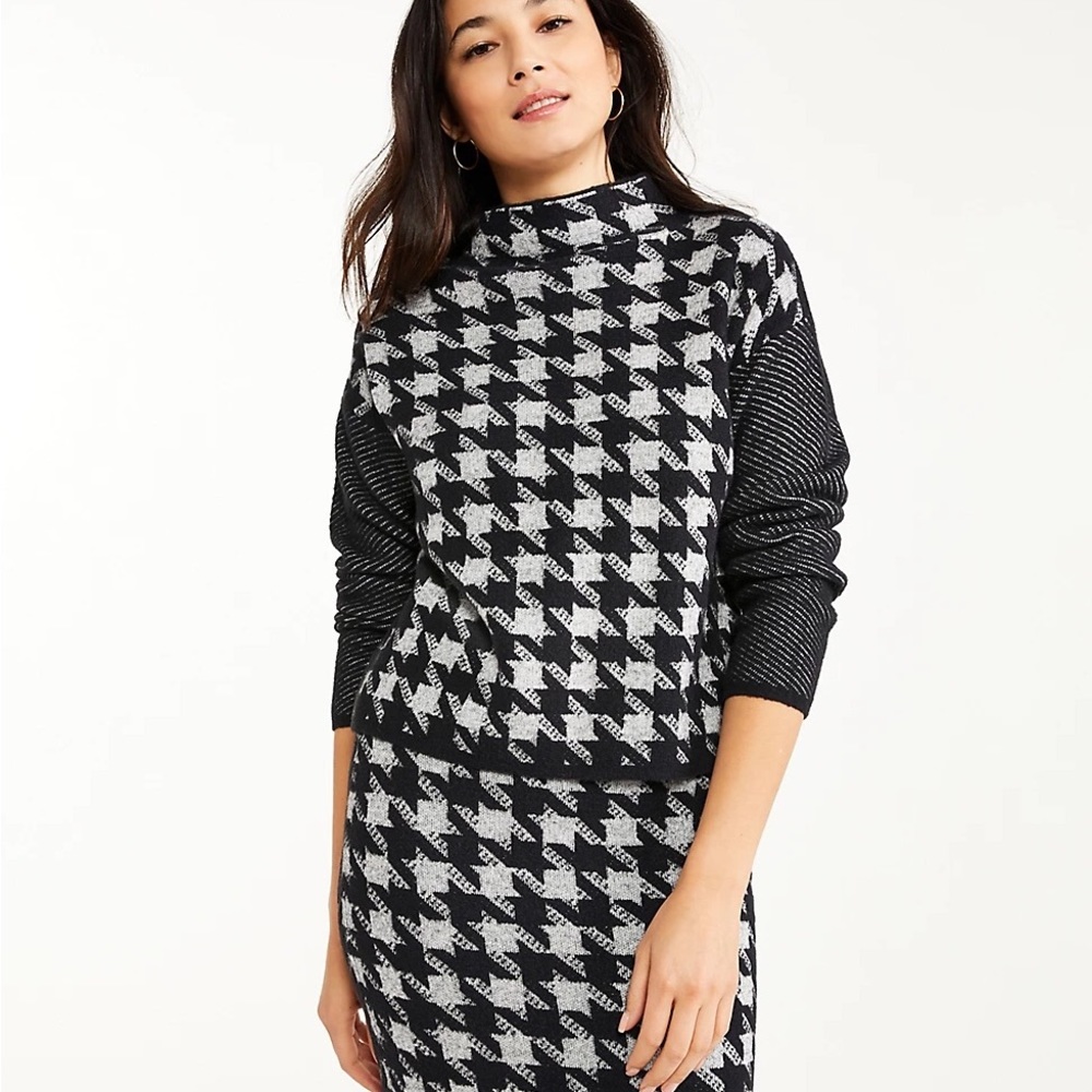 Ann Taylor Sweater Black & Gray XSP